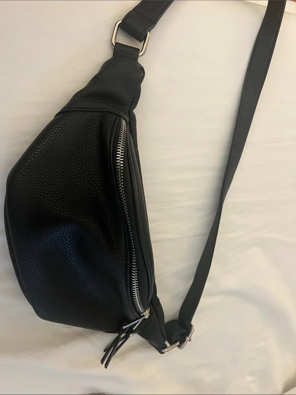 Black Sling Bag - Unbranded